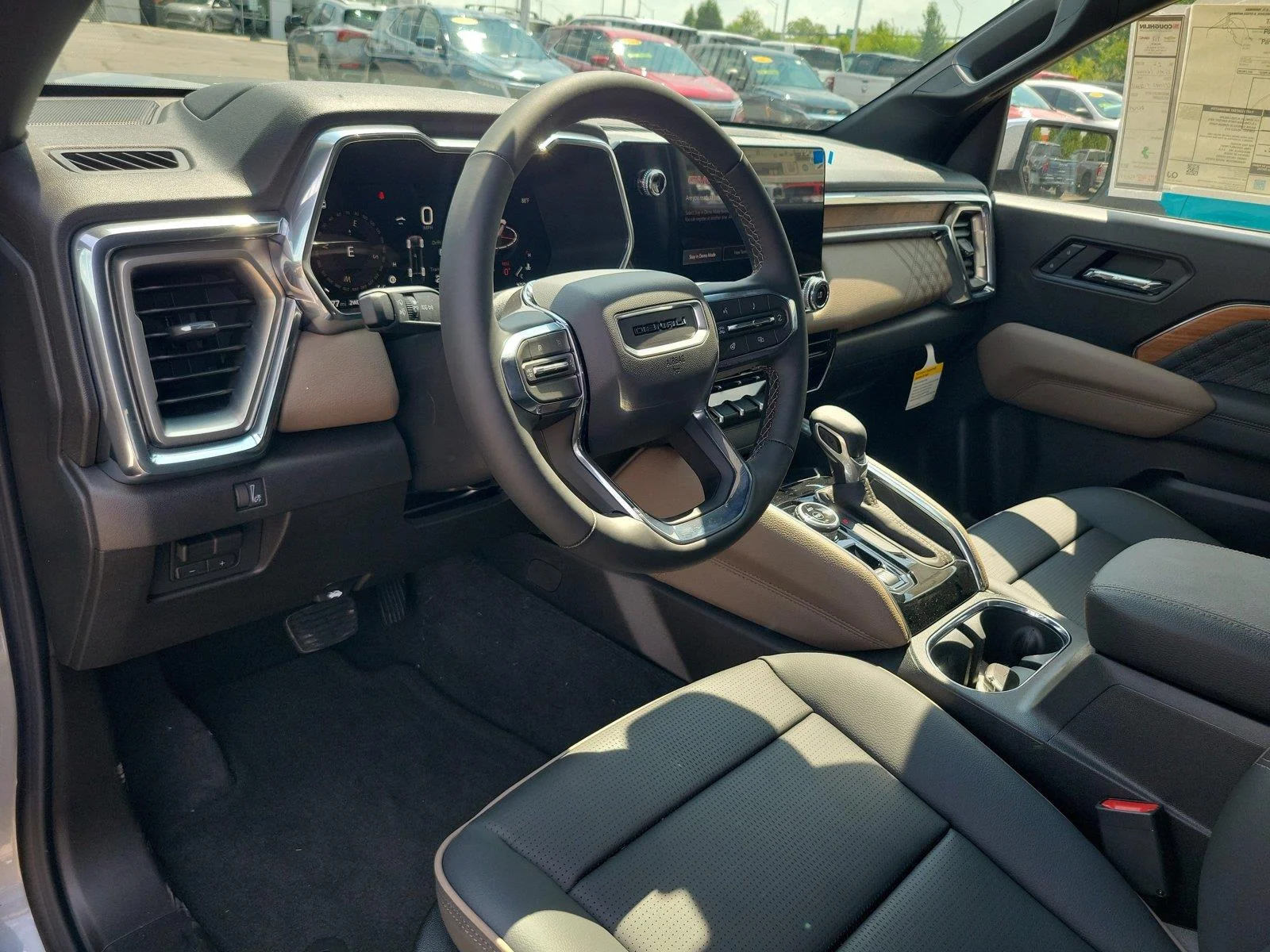 2026 GMC Canyon Denali - Photo 15