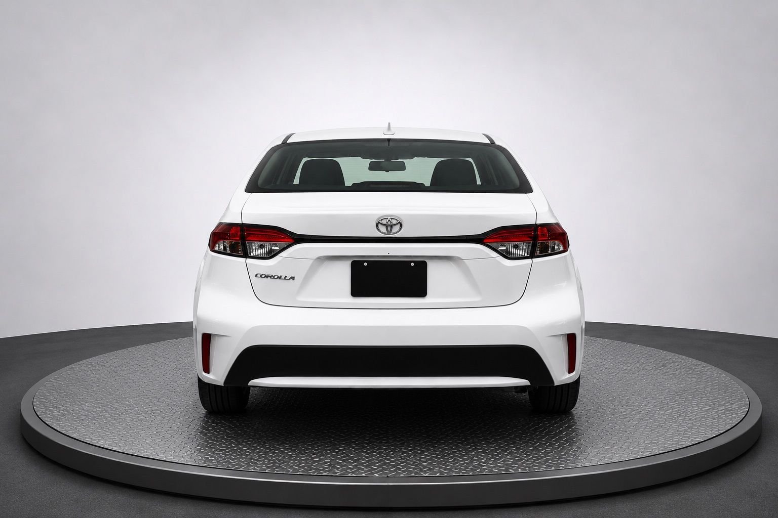 Used 2021 White Toyota LE image 3