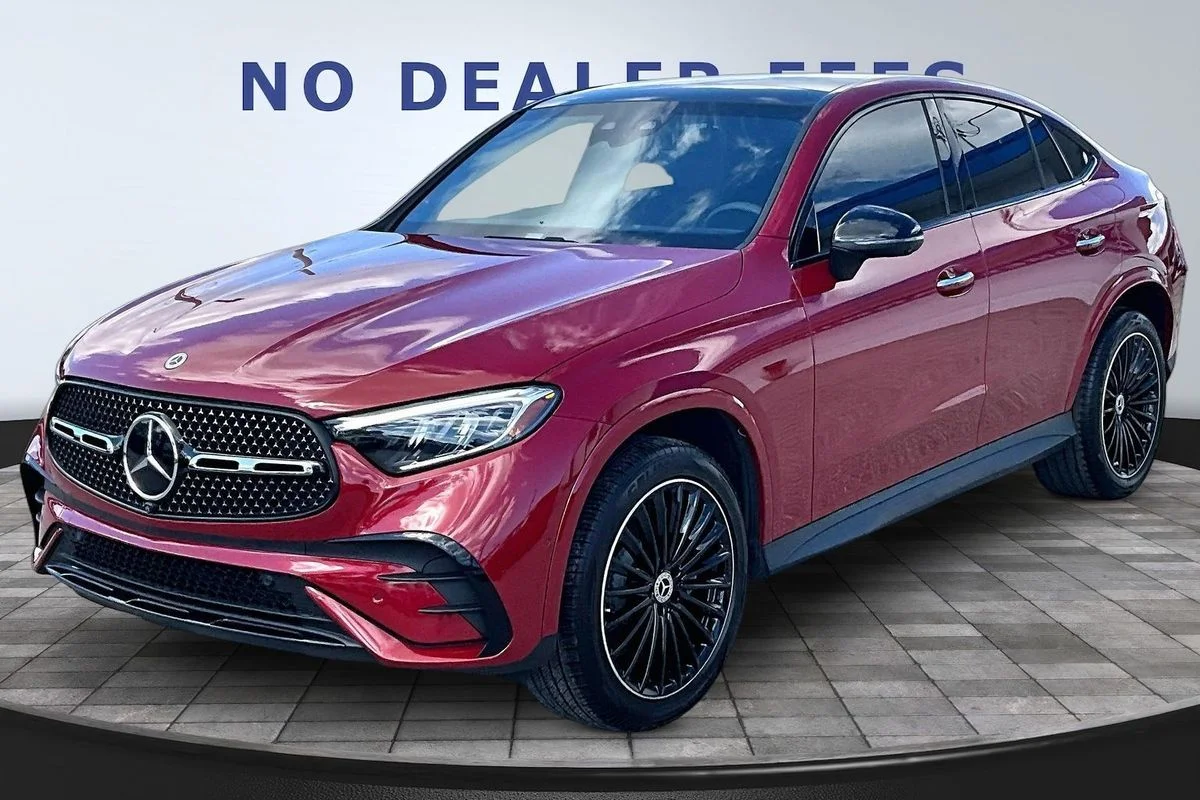 Used 2024  Mercedes-Benz 4MATIC® Coupe image 1