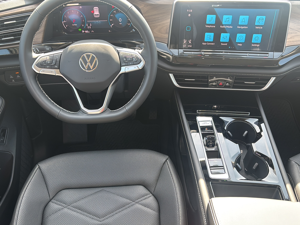 New 2026 White/off-white Volkswagen 2.0T SE w/Technology image 20