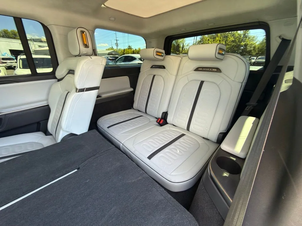Used 2024 Green Rivian Adventure image 8