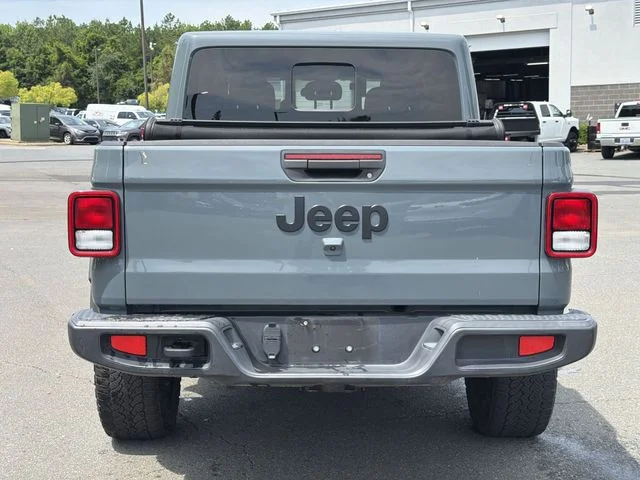 Used 2024 Gray Jeep Nighthawk image 12