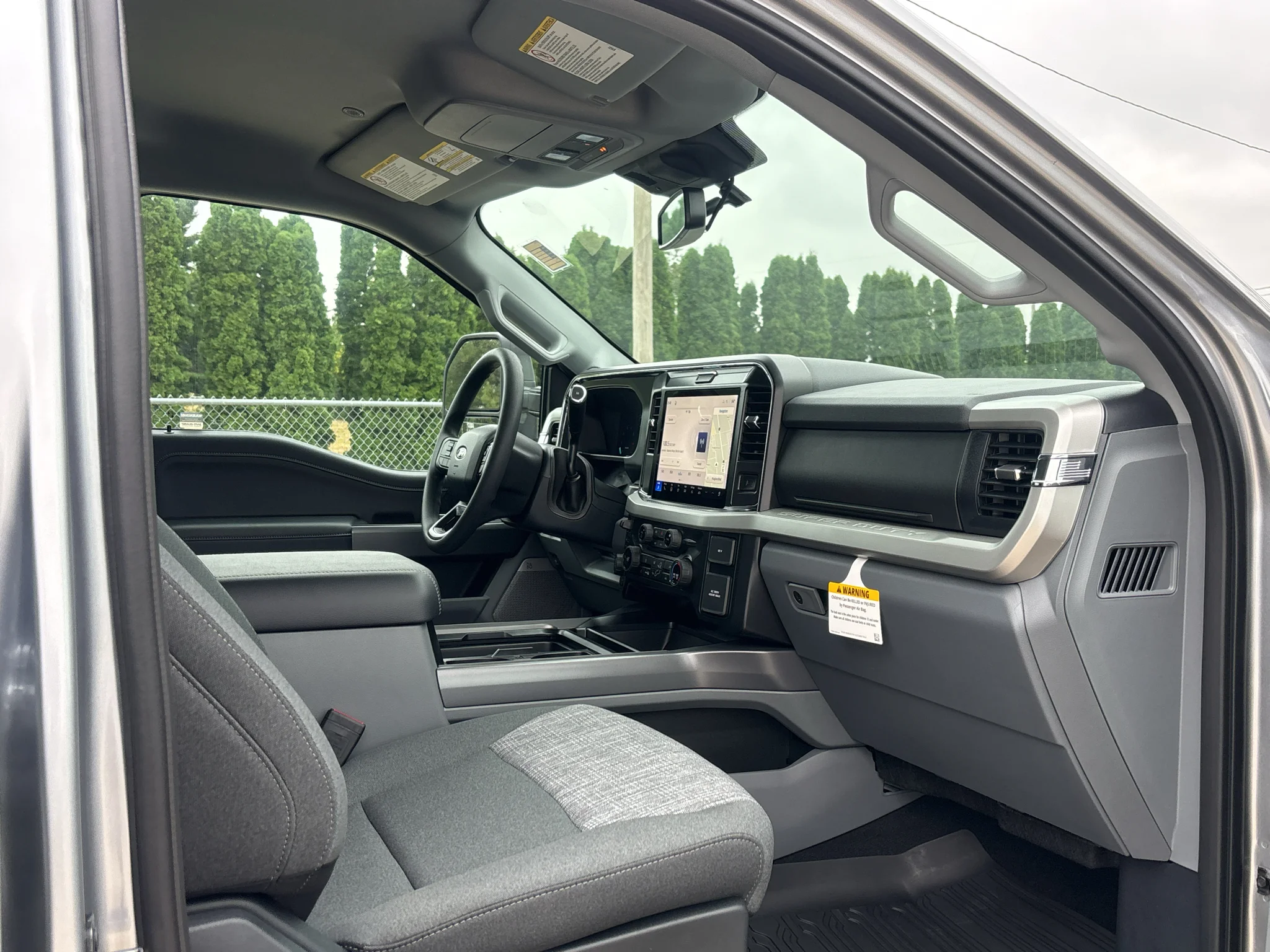 New 2027 Iconic Silver Metallic Ford F-250® XLT image 13