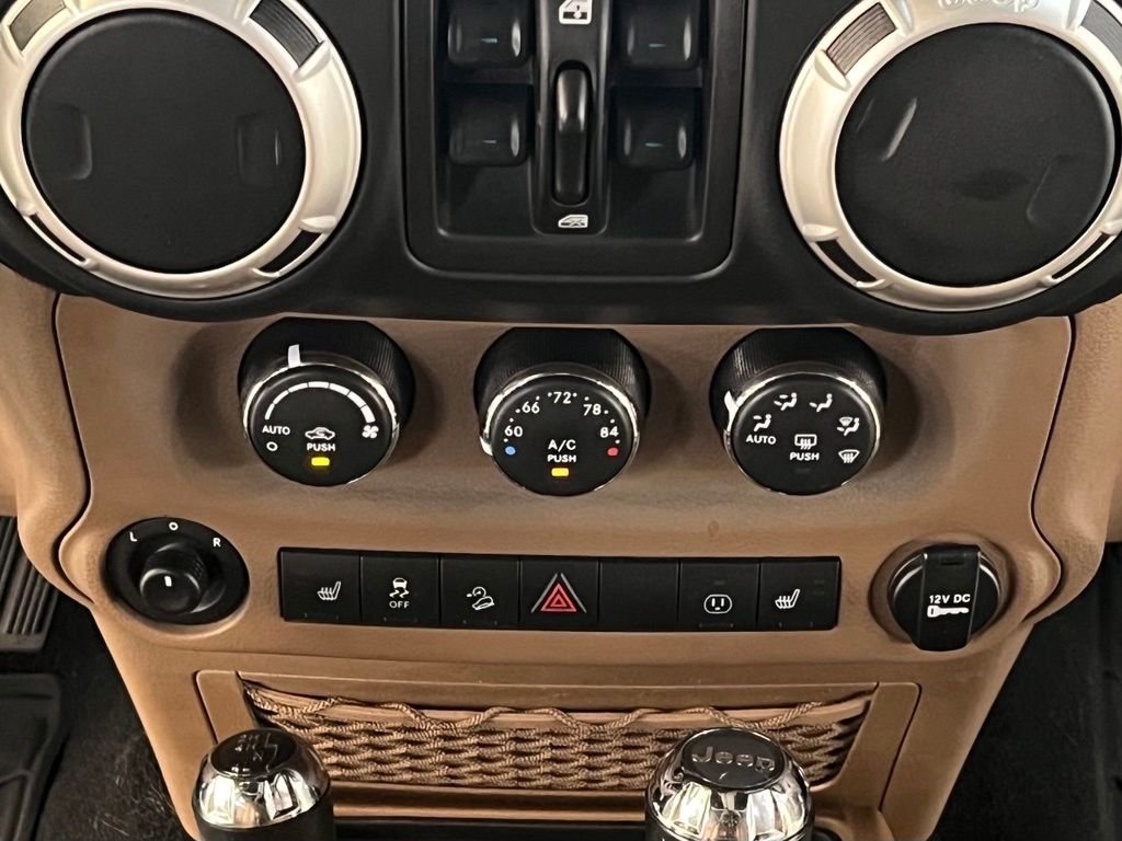 Used 2018 Black Jeep Unlimited Rubicon image 21