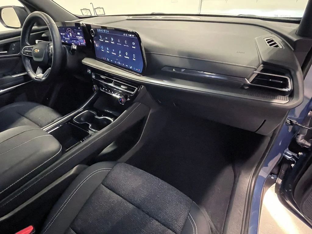 Used 2025 Blue Chevrolet LT image 30