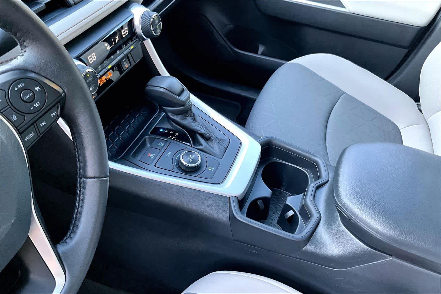 Used 2021 Magnetic Gray Metallic Toyota Hybrid XLE image 17