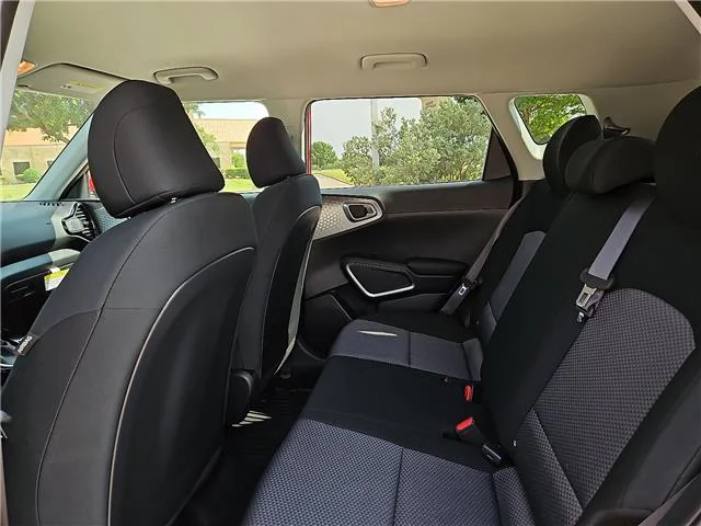 Used 2024 Inferno Red KIA S (IVT) image 9