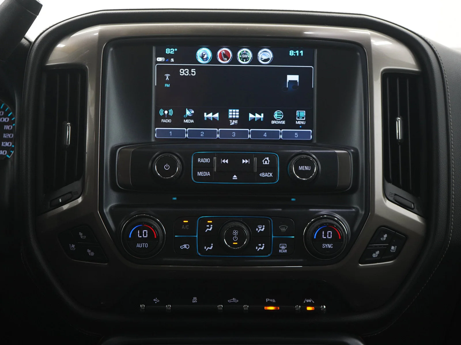 Used 2018 GRAPHITE METALLIC Chevrolet High Country image 18
