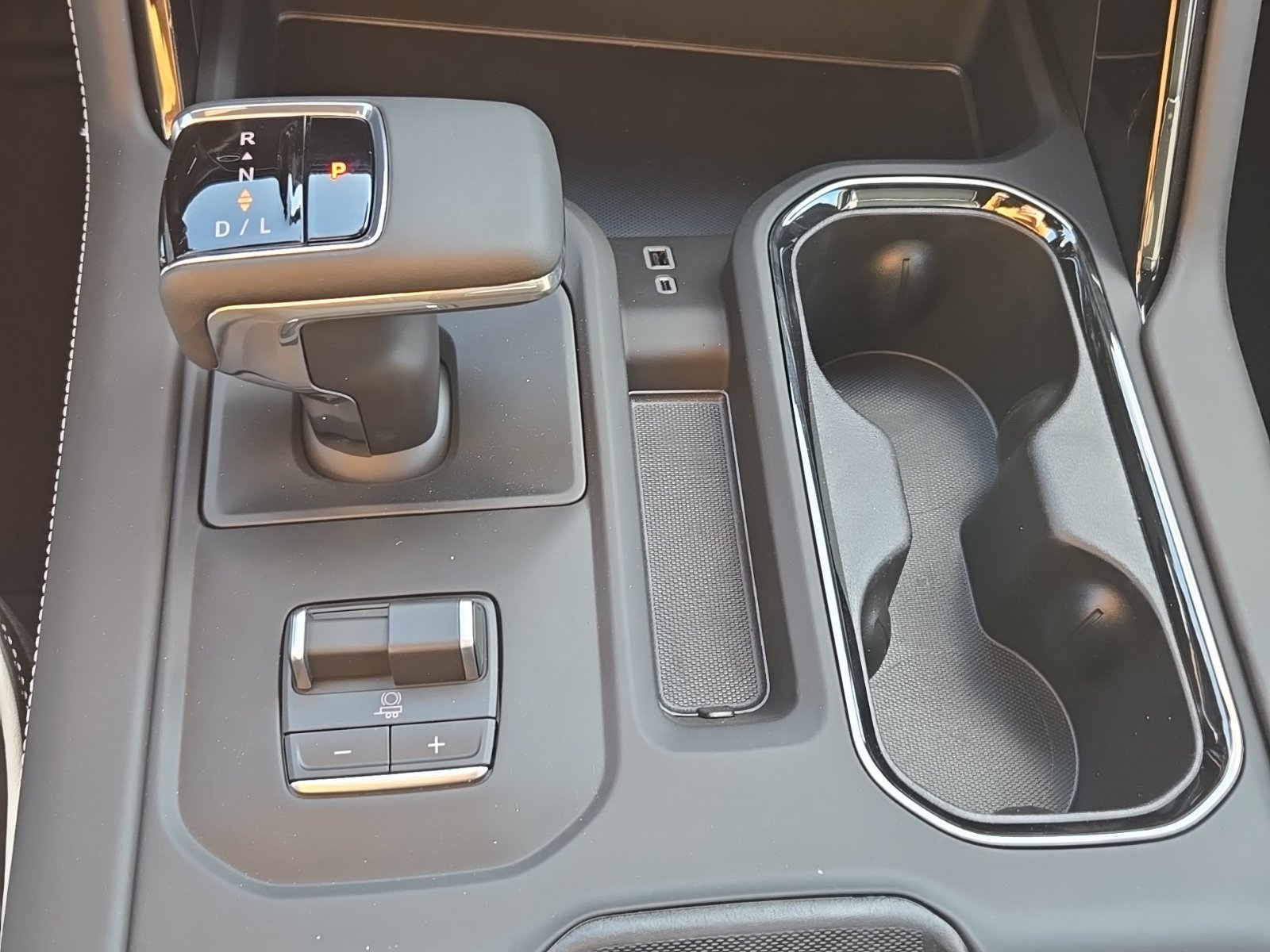 2026 GMC Sierra 1500 AT4X - Photo 48