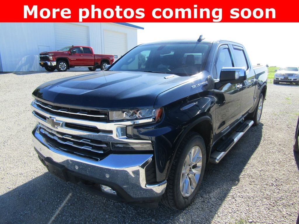 Used 2020 Blue Chevrolet LTZ image 1