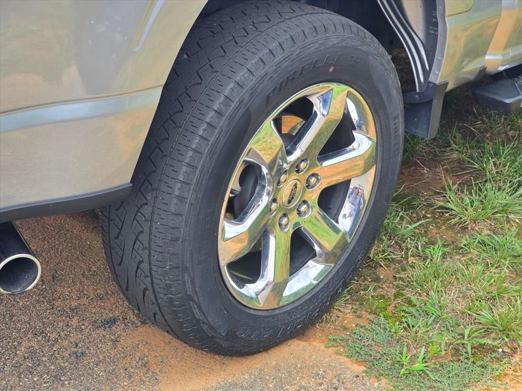 Used 2023 Silver Ford XLT image 18