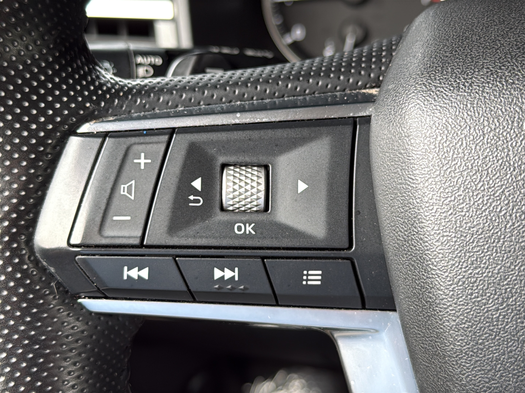 Used 2024 Black Mitsubishi SE image 14