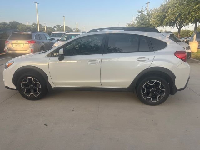 Used 2014  Subaru 2.0i Premium image 5
