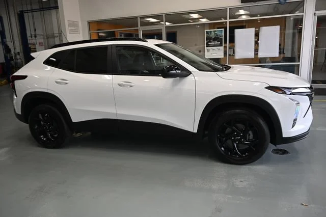 2026 Chevrolet Trax LT - Photo 4