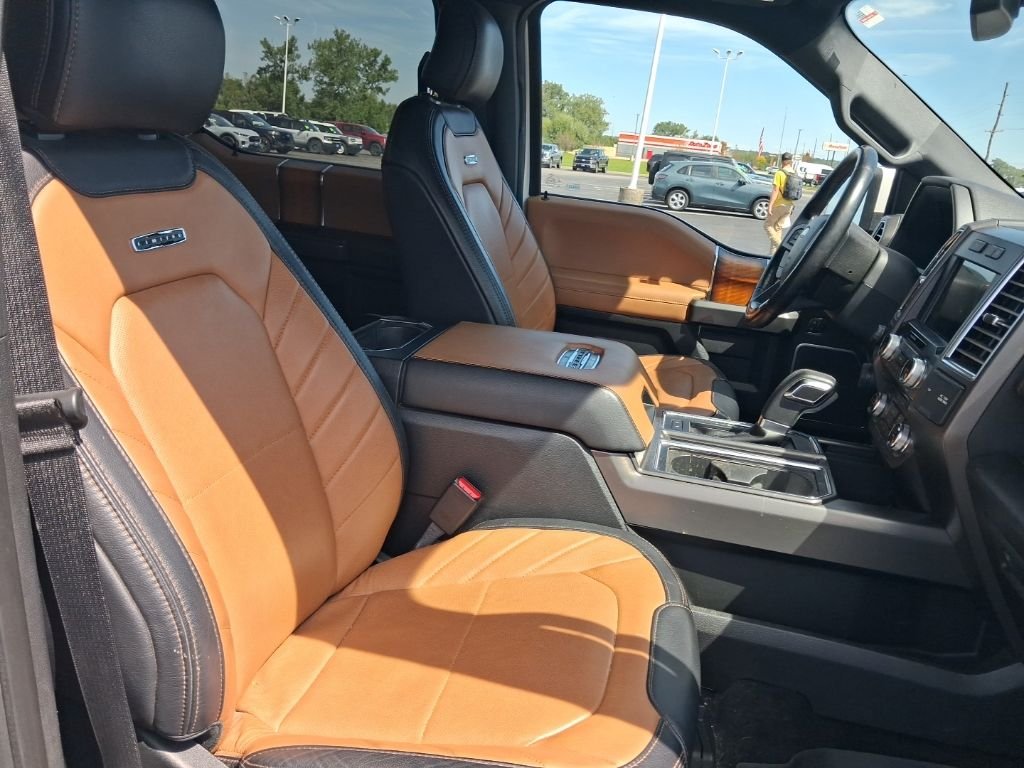 Used 2016 White Ford Limited image 8
