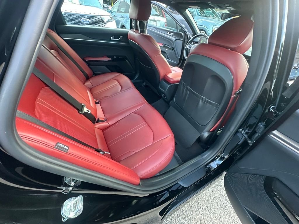 Used 2025 Black Kia GT-Line image 31