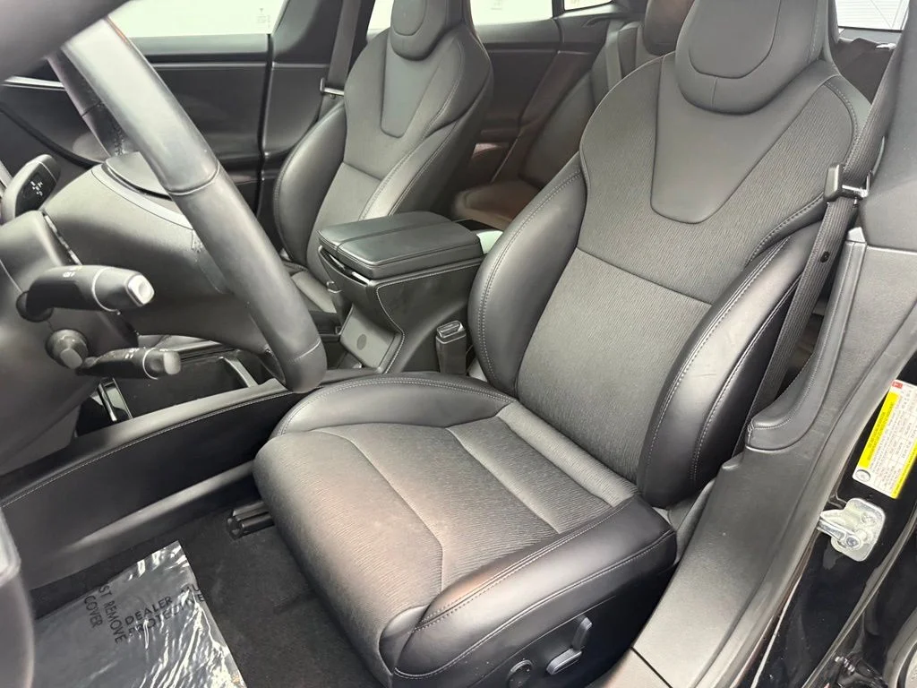 Used 2018 Black Tesla 75D image 25