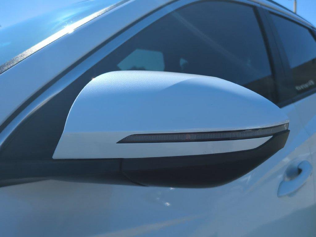 New 2026 White Hyundai SEL Convenience image 12