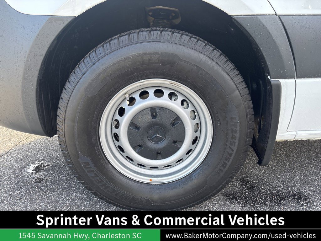Used 2024  Mercedes-Benz Passenger 144 WB image 12