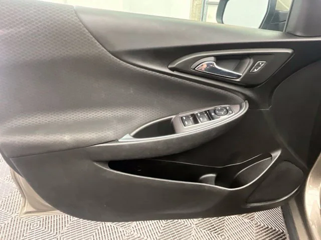 Used 2020 Gray Chevrolet LT image 13