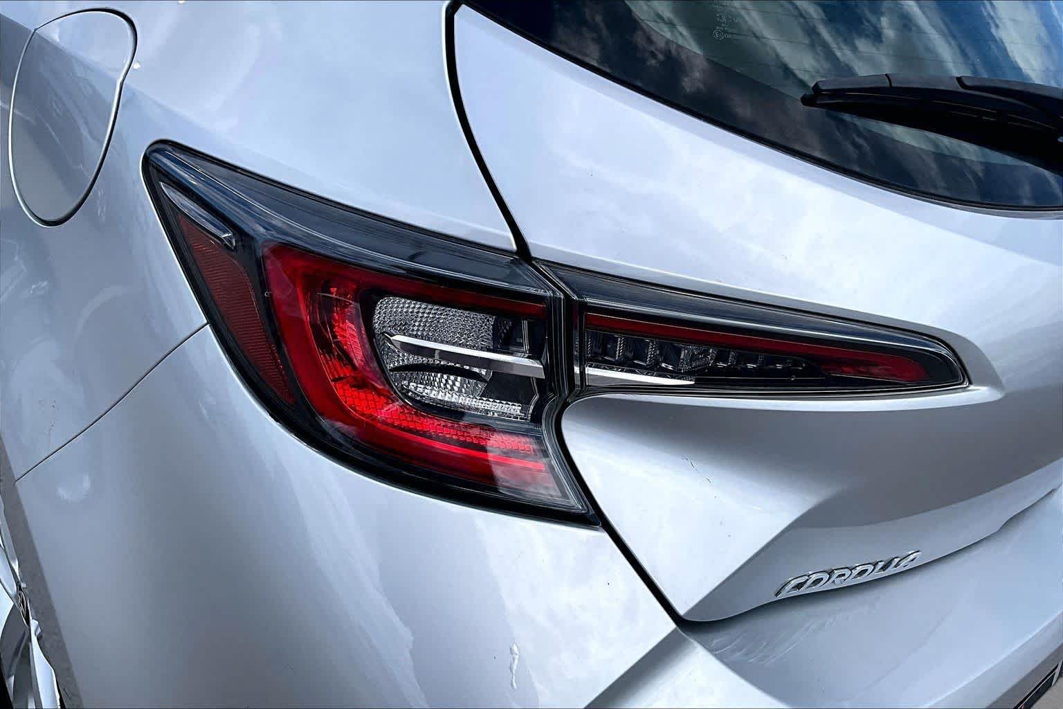 Used 2022 Classic Silver Metallic Toyota SE image 29