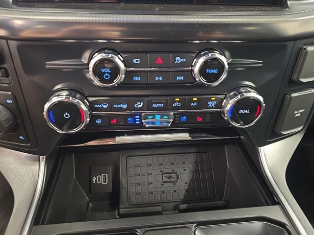 New 2026 Star White Metallic Tri-Coat Ford Platinum® image 32