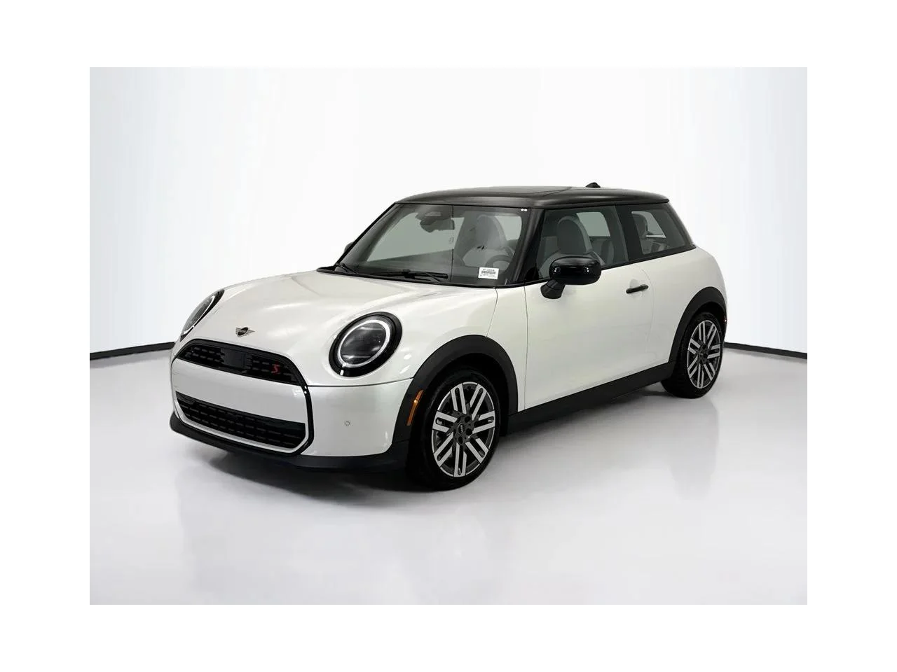 New 2026 Nanuq White Metallic MINI SIGNATURE PLUS image 1
