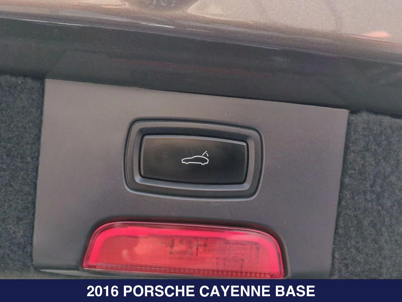 Used 2016 Brown Porsche Base image 26
