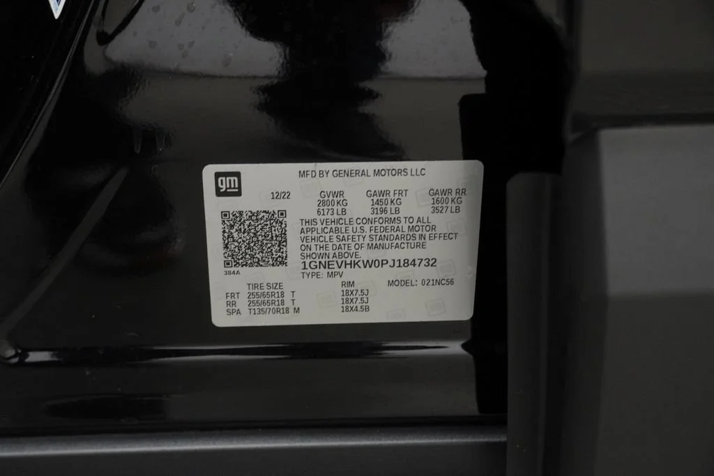 Used 2023 Mosaic Black Metallic Chevrolet LT Leather image 41