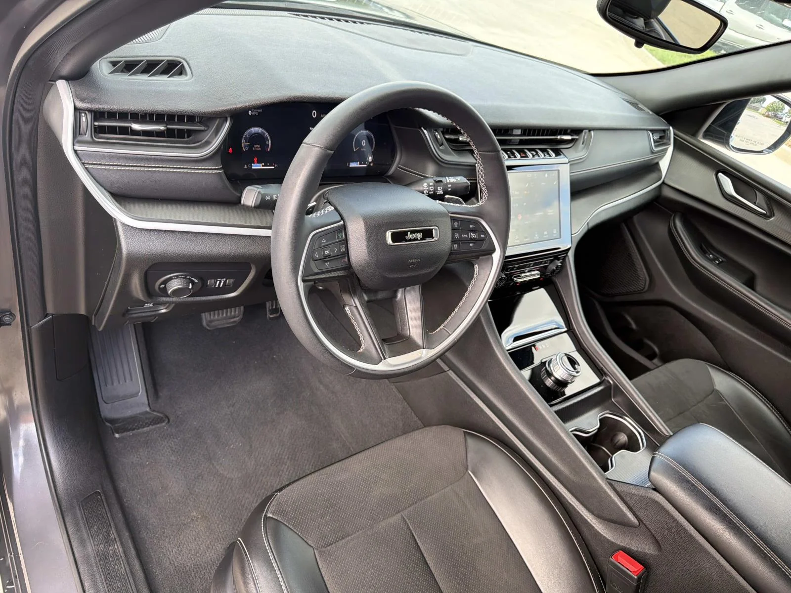 Used 2024 Gray Jeep Altitude X 4x2 image 18