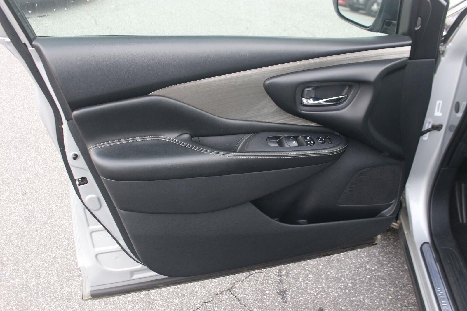 Used 2018 Silver Nissan SV image 12