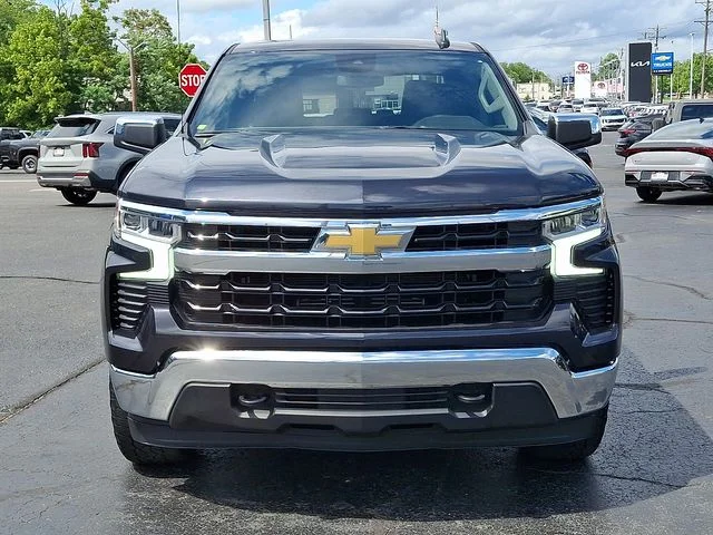 Used 2024 Gray Chevrolet LT image 3