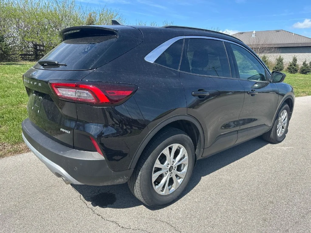 Used 2023 Black Ford Active image 12
