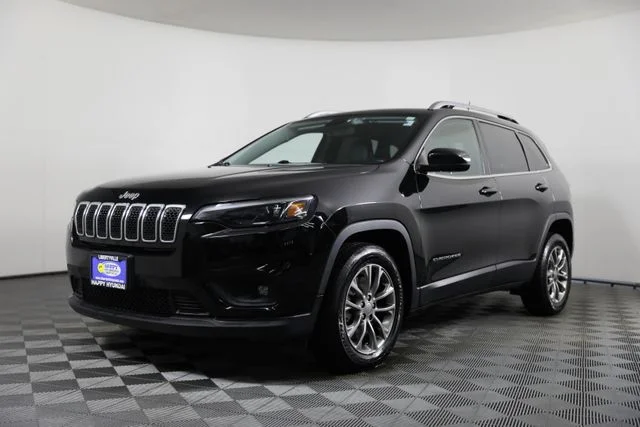 Used 2019 Black Jeep Latitude Plus image 41