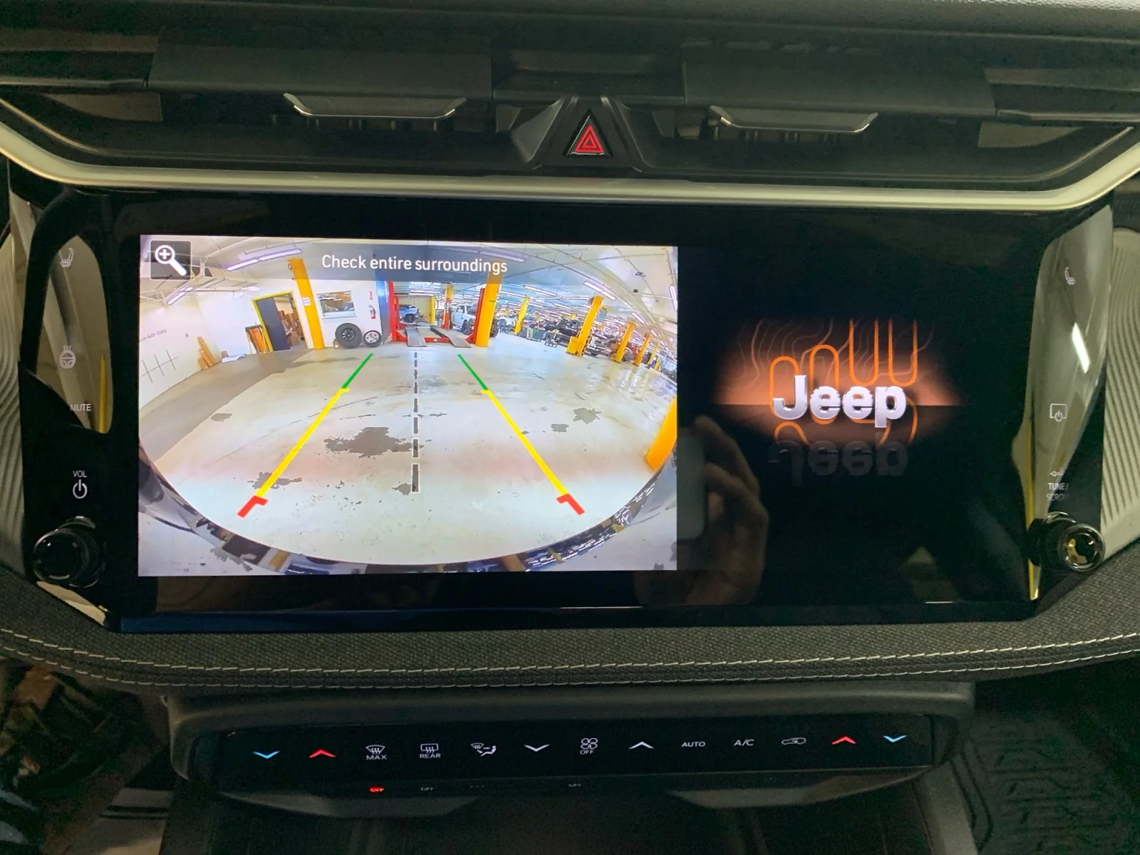 New 2026 Diamond Black Crystal Pearl Jeep Laredo image 21