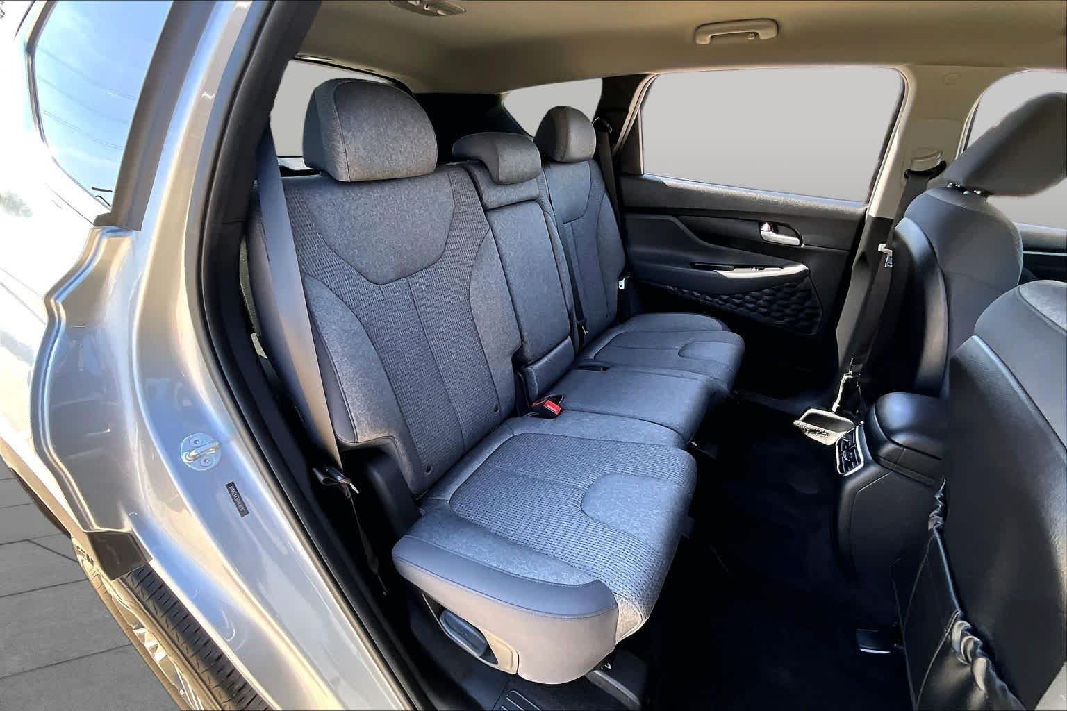 Used 2023 Shimmering Silver Hyundai SEL image 20