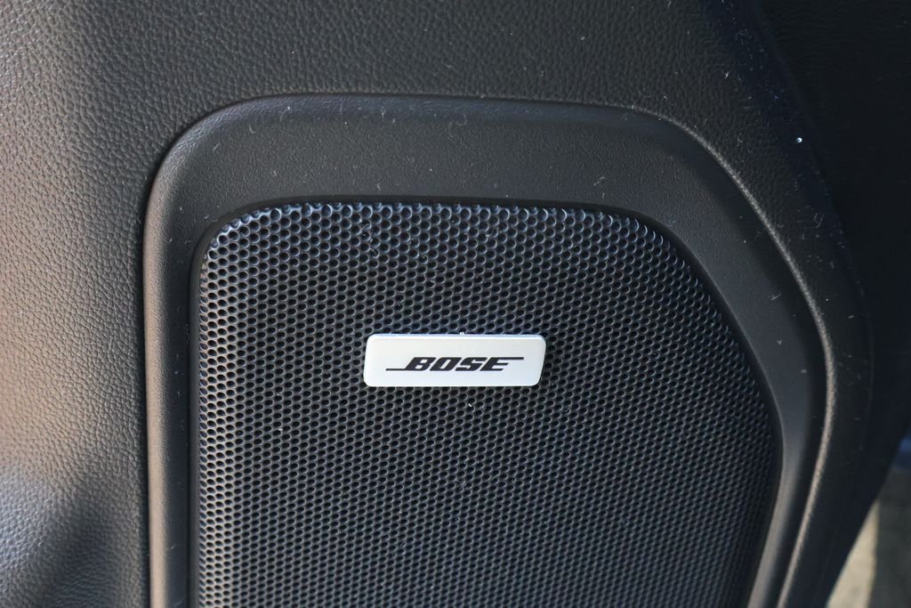 Used 2019 NORTHSKY BLUE METALLIC Chevrolet RST image 16