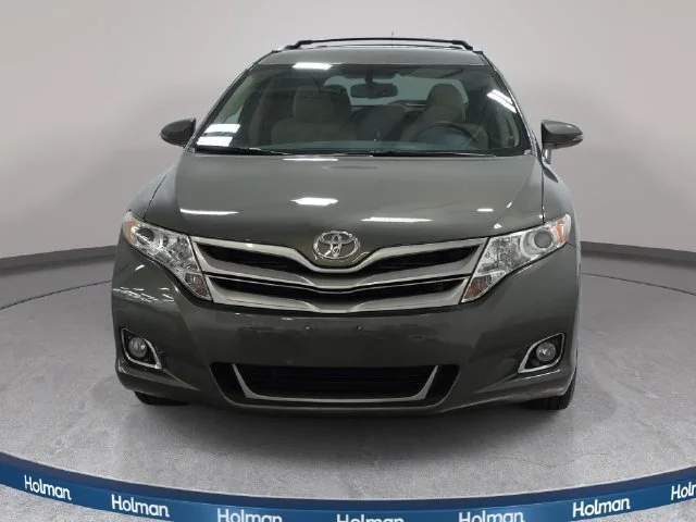 Used 2014 Green Toyota  image 3