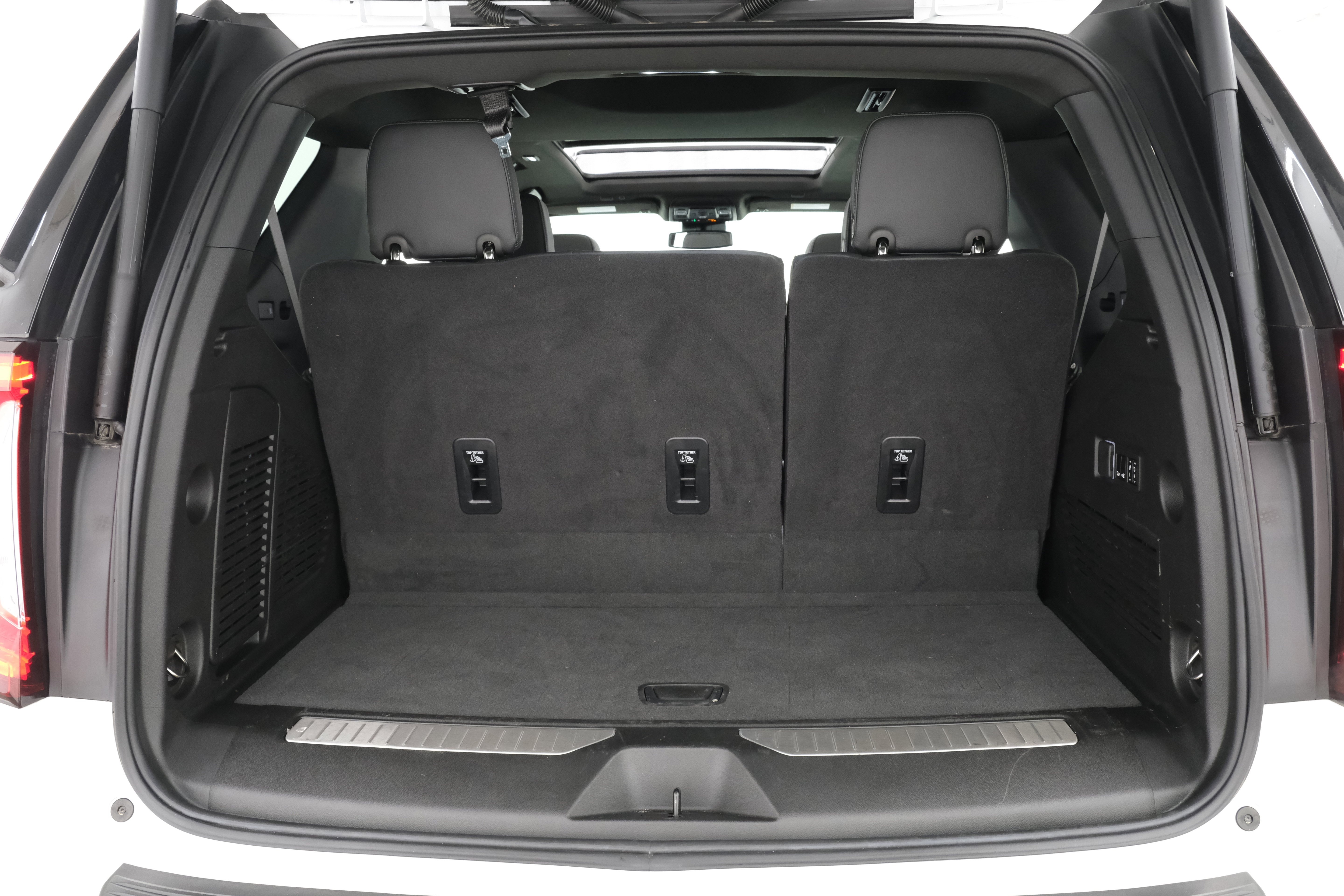2024 GMC Yukon Denali - Photo 38