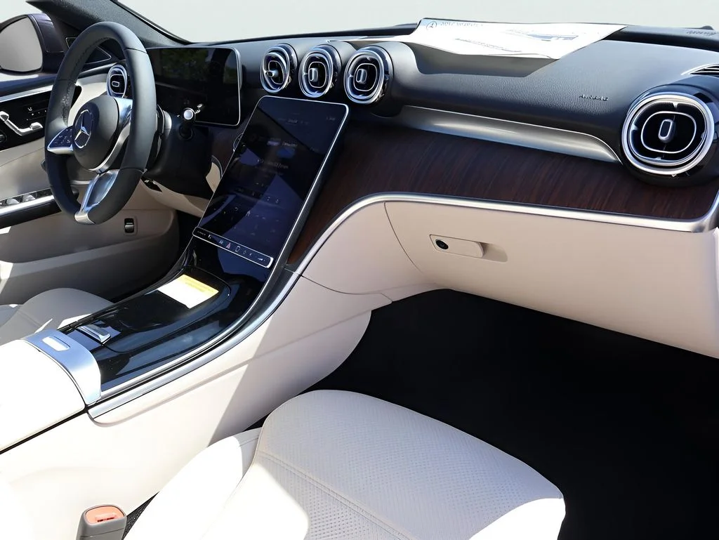 2025 Mercedes-Benz C-Class Sedan C 300 - Photo 10