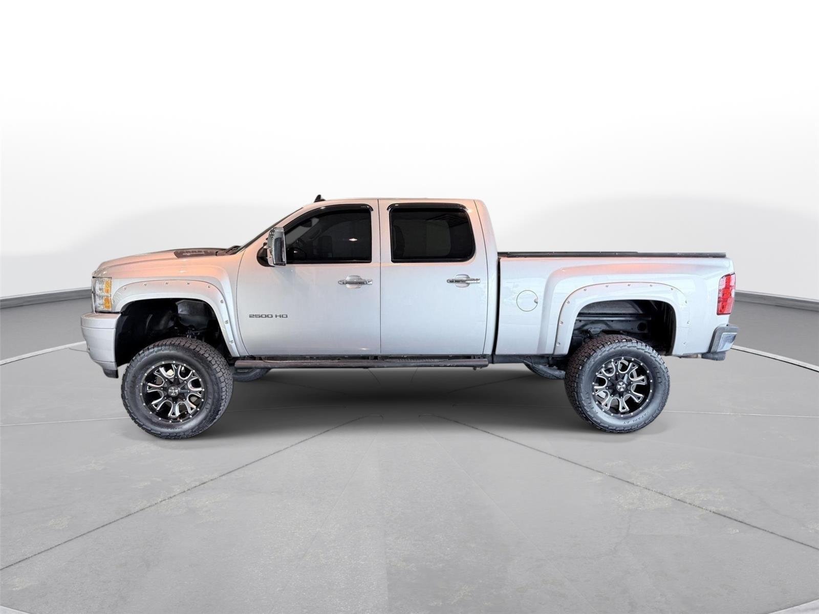 Used 2014 Silver Ice Metallic Chevrolet LTZ image 18