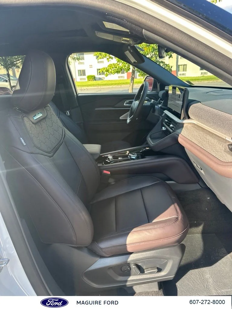 New 2026 Space White Metallic Ford Platinum™ image 12