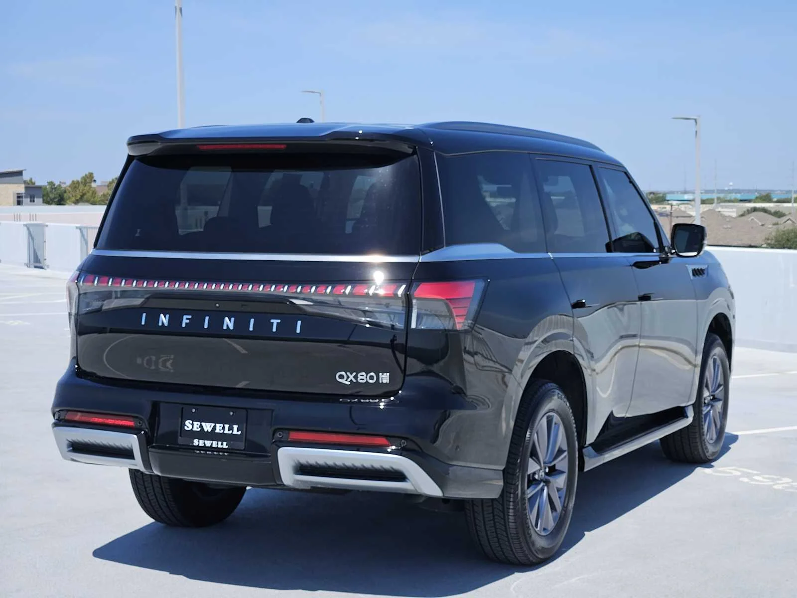 Used 2025 Black Obsidian INFINITI PURE image 5