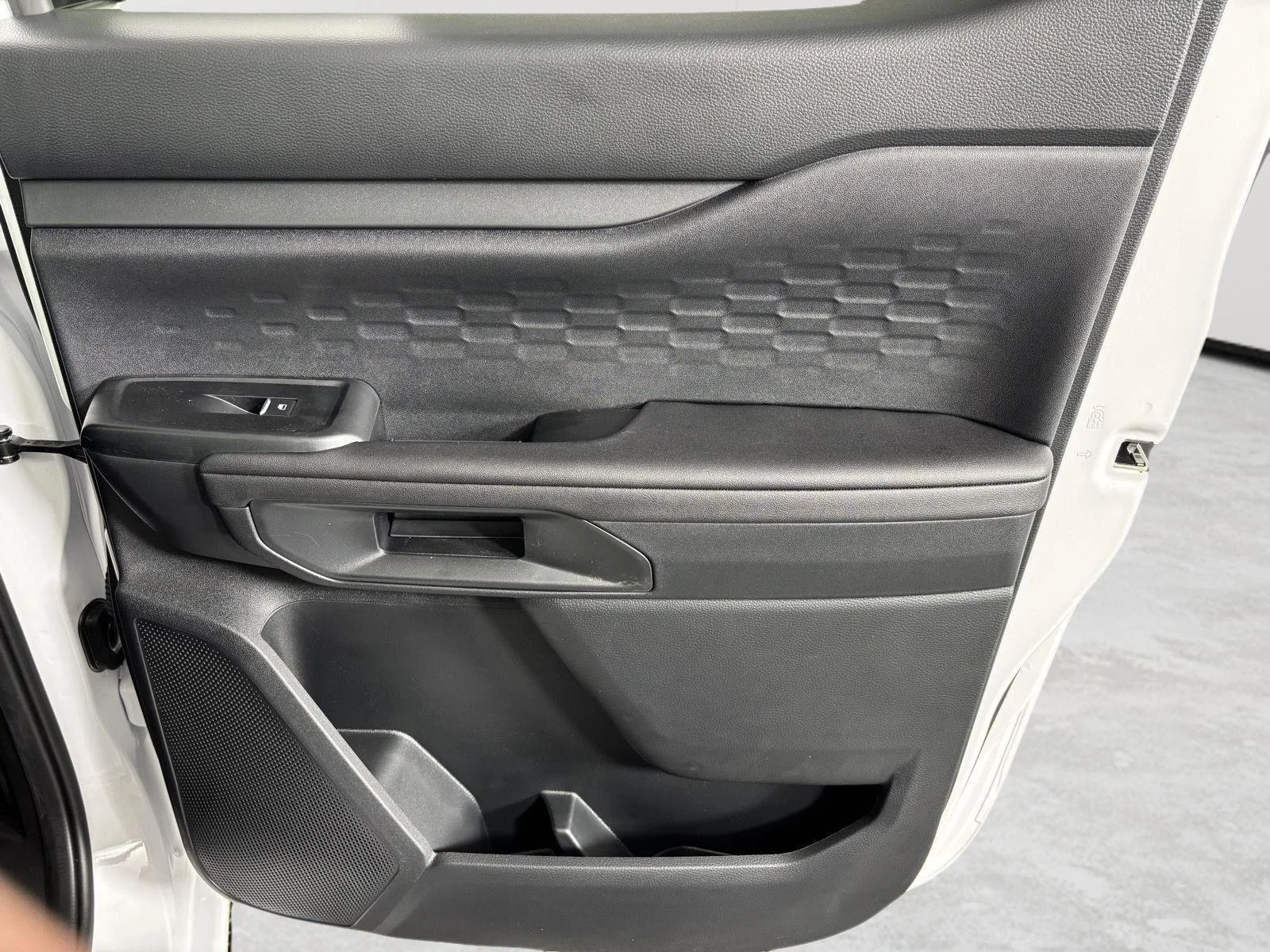 Used 2026 Oxford White Ford XL image 21