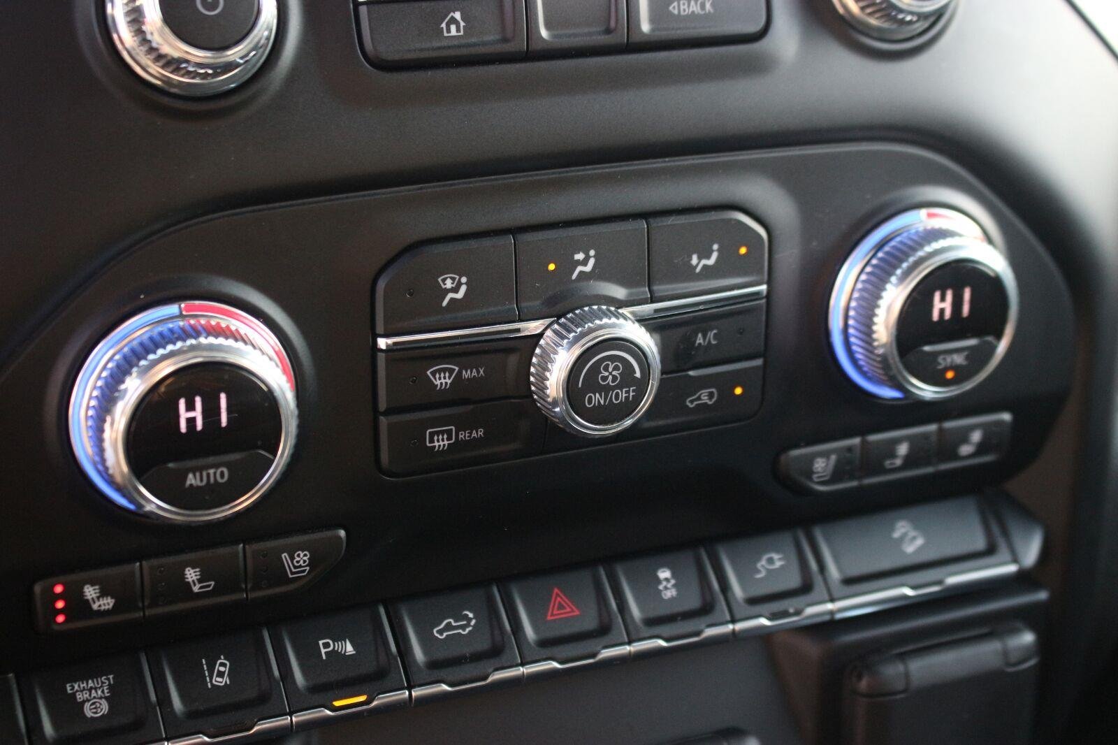 Used 2022 SUMMIT WHITE GMC Denali image 26