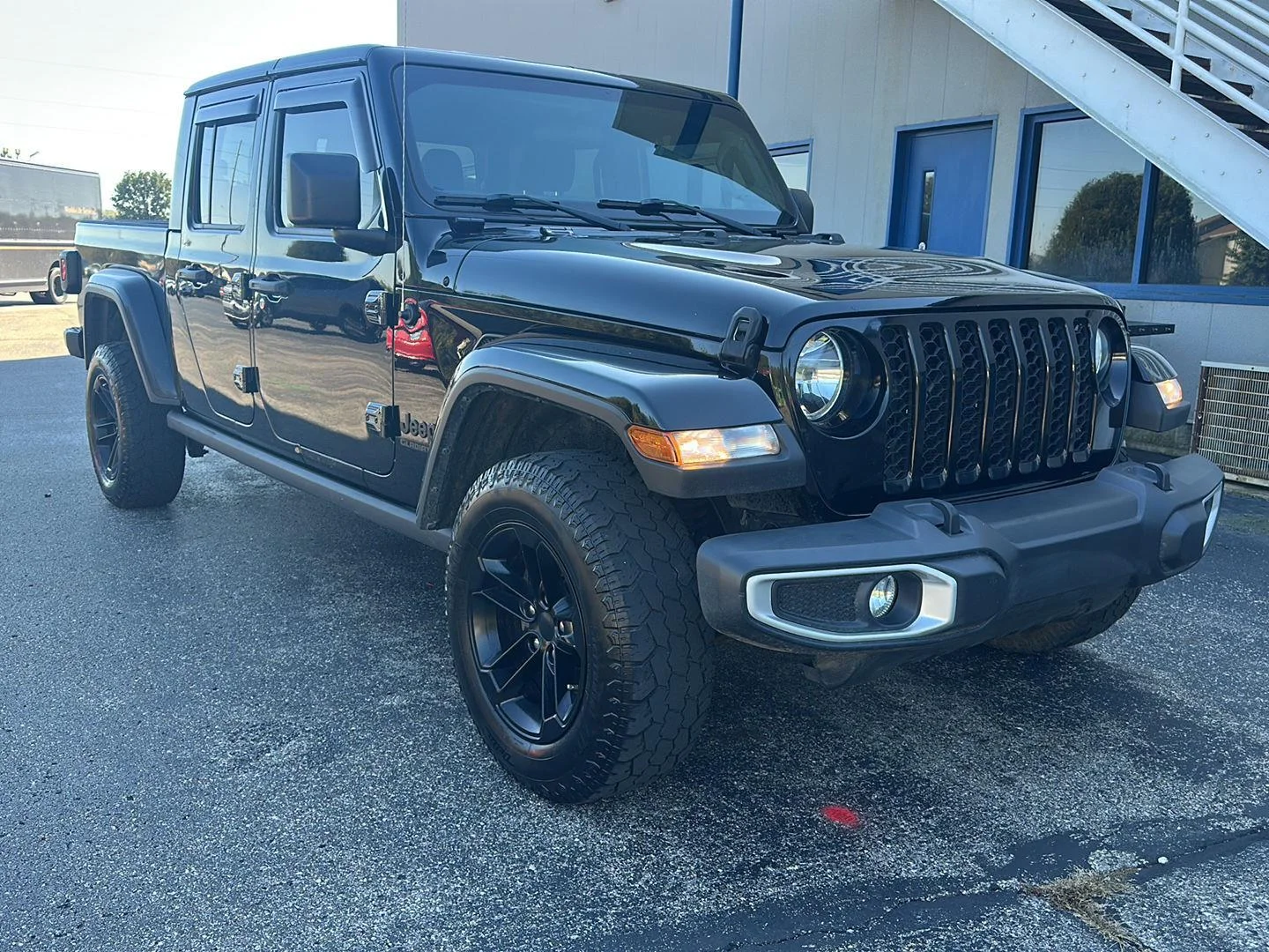Used 2021 Black Clearcoat Jeep Sport S image 3