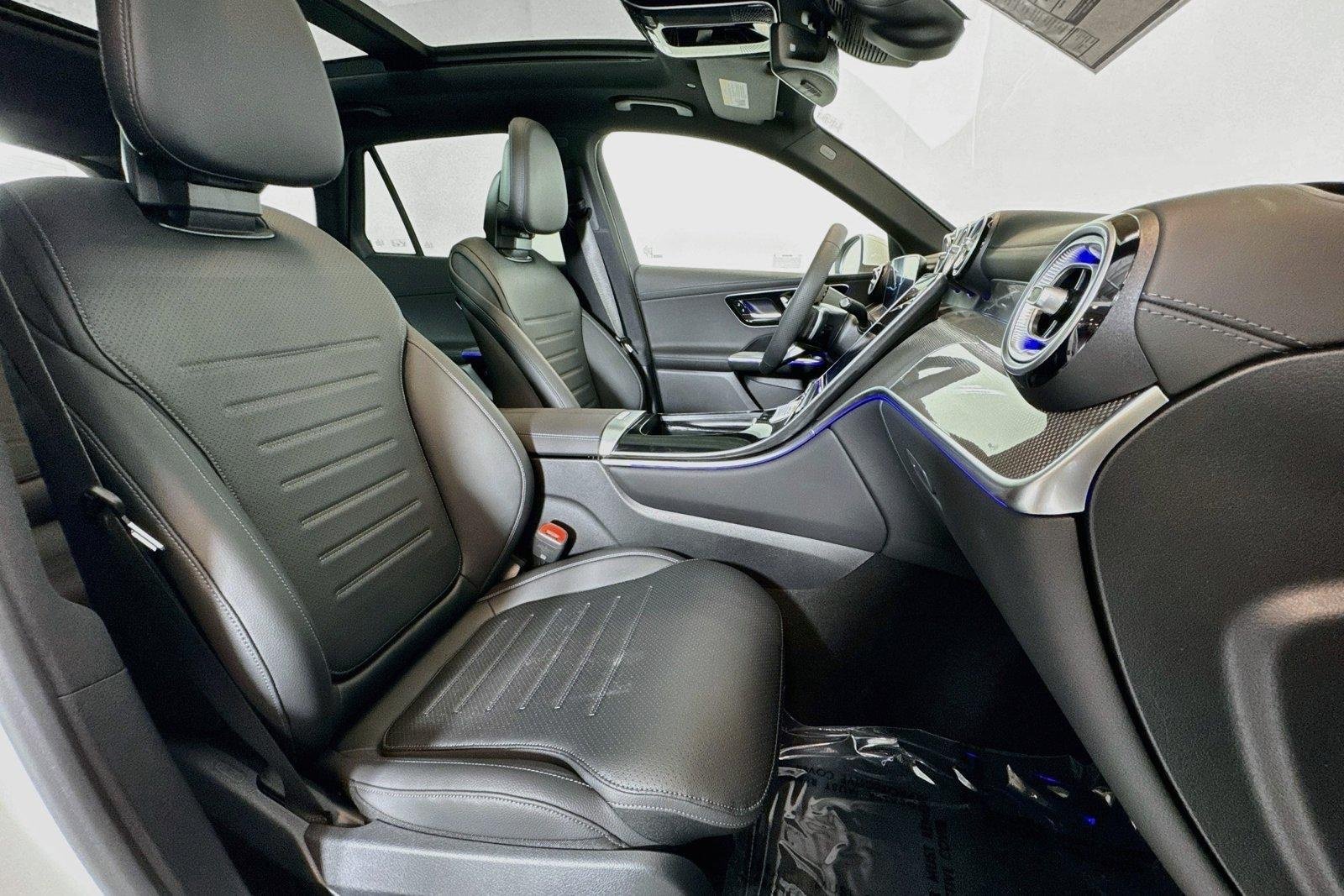 New 2026 Polar White Mercedes-Benz GLC 300 image 26