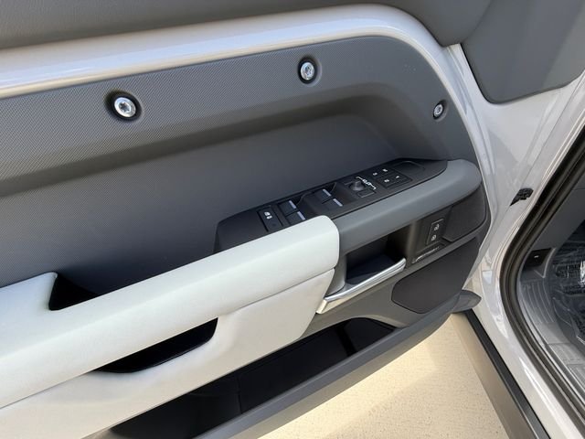 New 2026 Borasco Grey Land Rover S image 11
