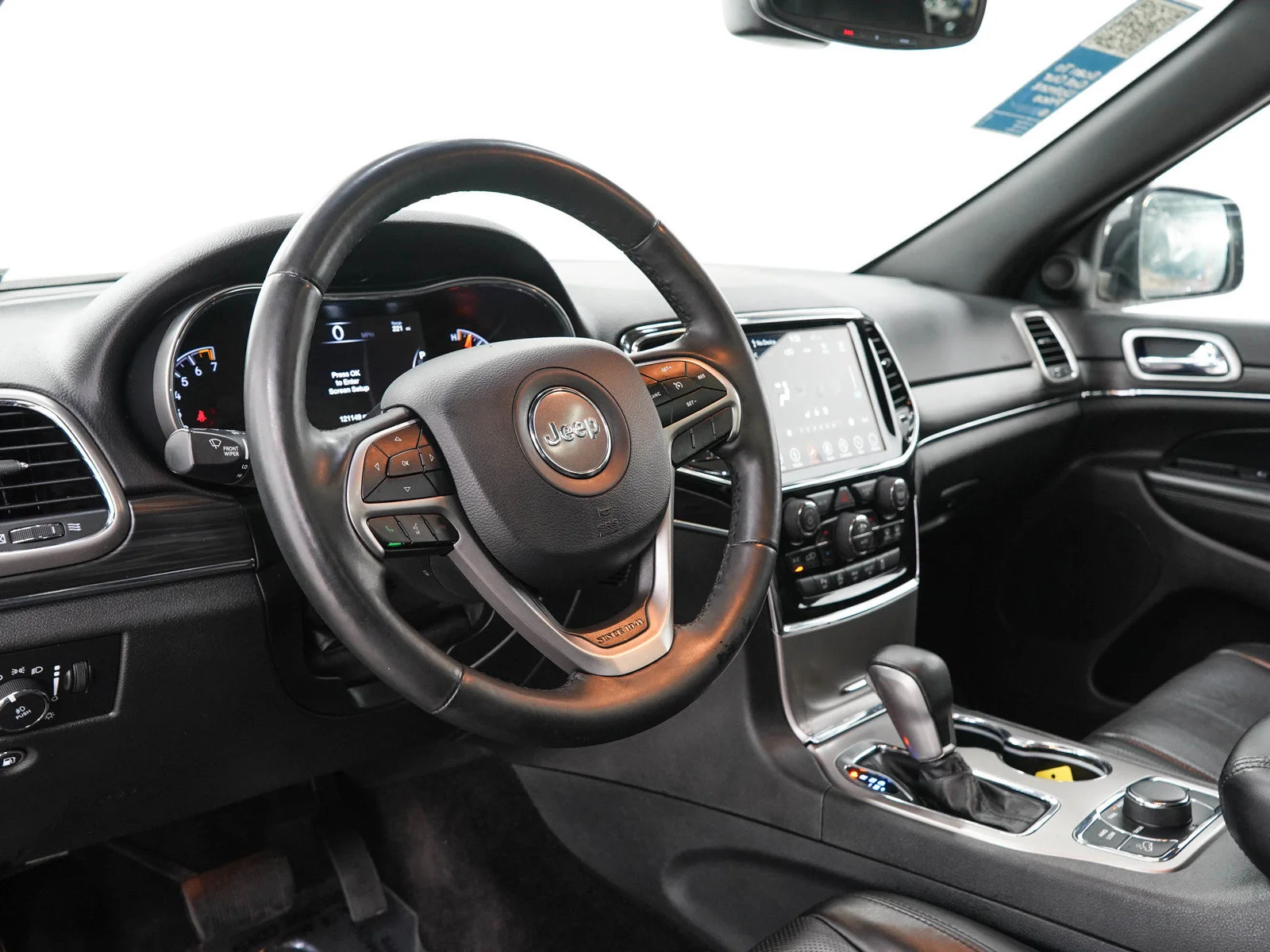 Used 2019 Granite Crystal Metallic Clearcoat Jeep Limited image 24