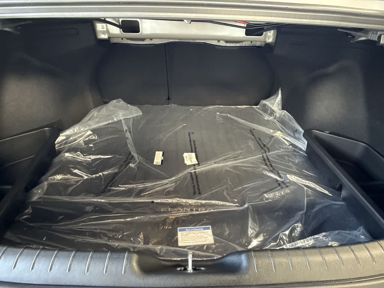 New 2026 Fluid Metal Hyundai SEL Sport image 25